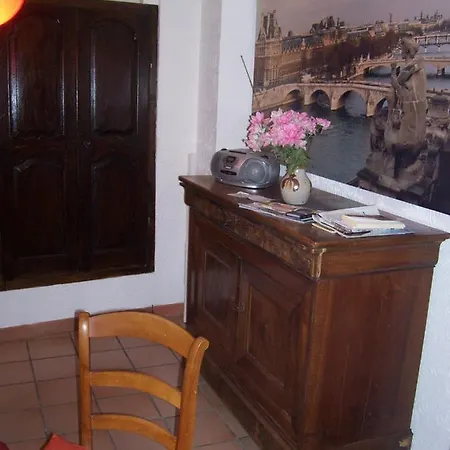 Gite De Caractere בית נופש מנוסק